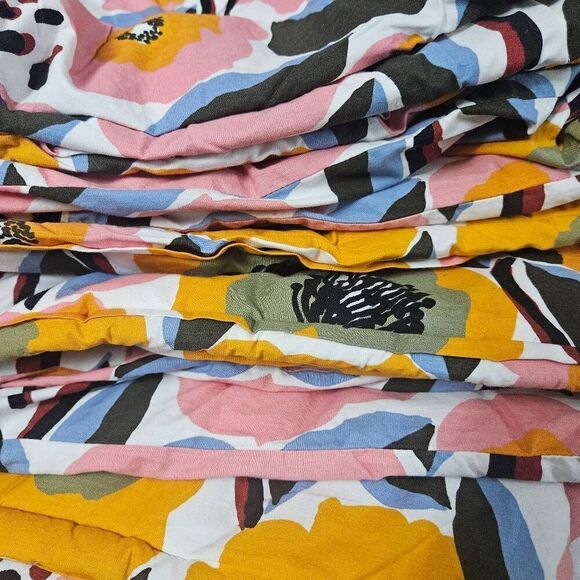 Marimekko comforter with 1 standar sham - Picture 3 of 7